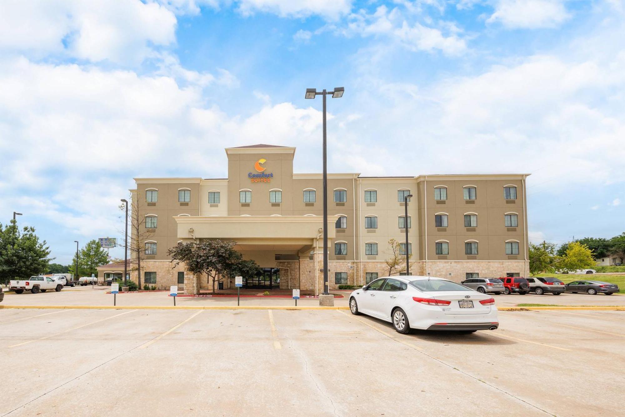 Comfort Suites Lawton Near Fort Sill Exterior foto